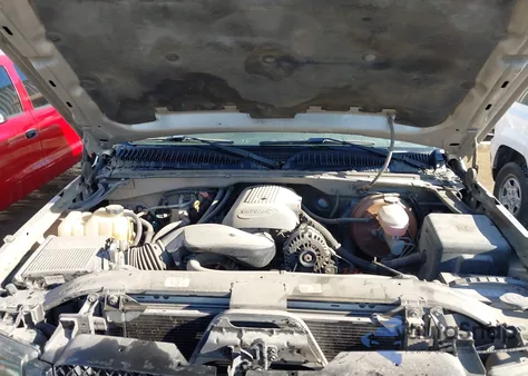 2004 Chevrolet Silverado 1500 Ls z USA, uszkodzony, nr VIN 2GCEC19V541238647